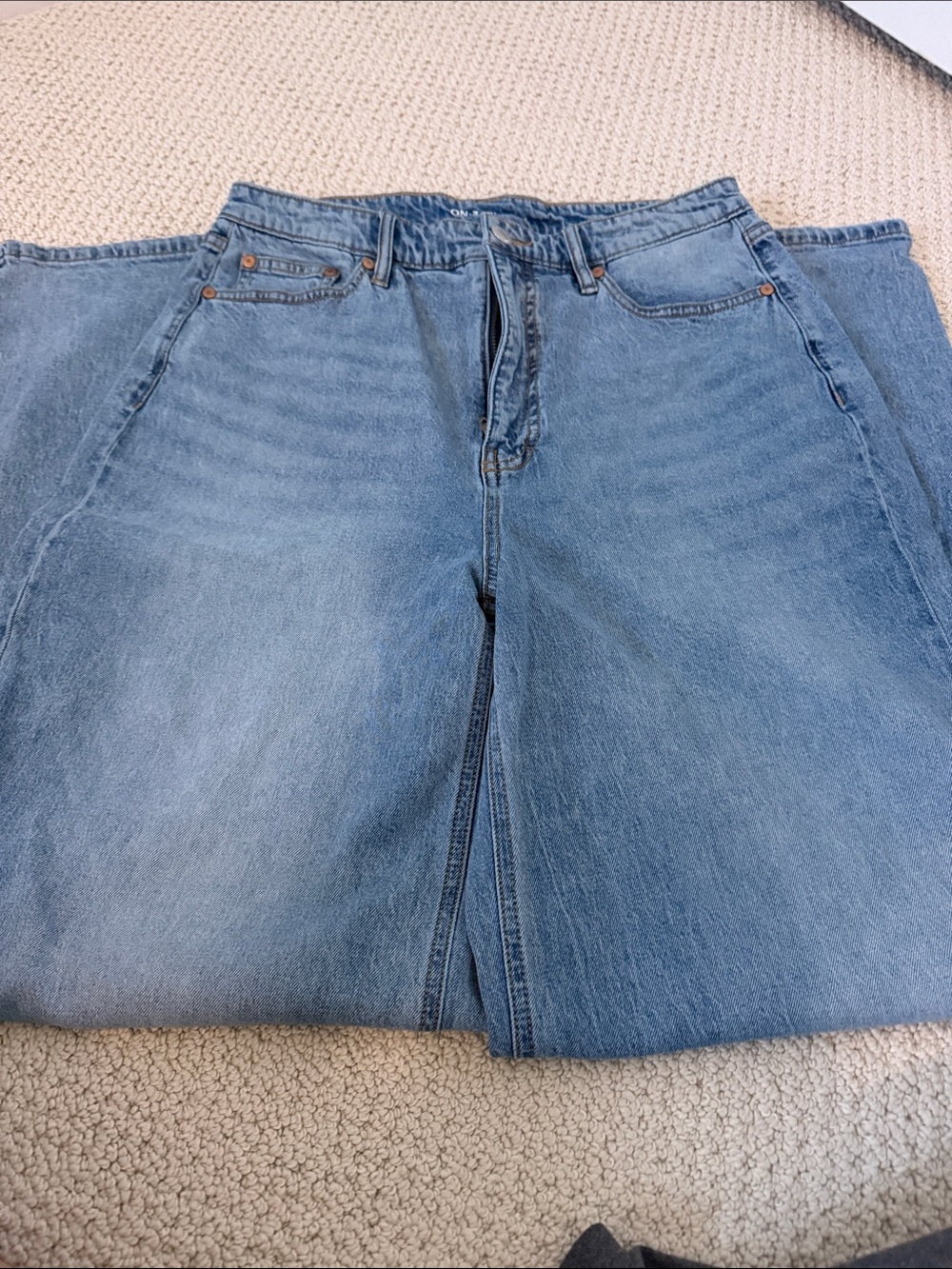 Classic Light Blue Women’s Jeans